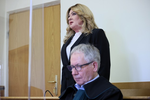 Беата Козидрак во время заседания в варшавском суде