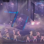 Гонконг: під час концерту бойз-бенду на танцюристів впав екран