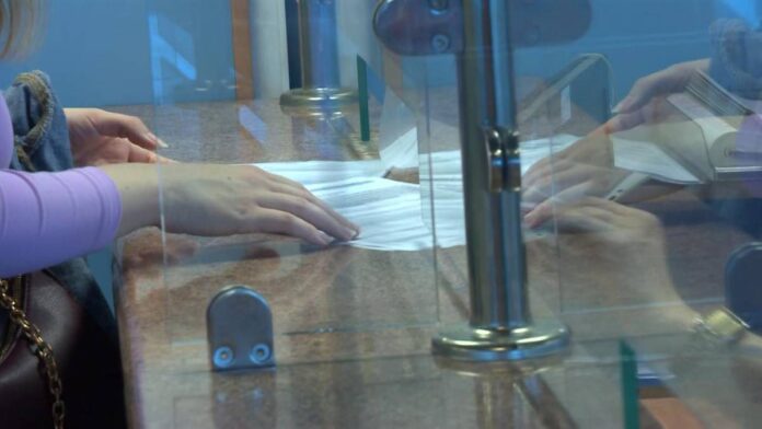 Подарунок, яким може зацікавитися податкова