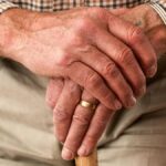 Зус повинен дати старшим людям більше, ніж це. Все через одну помилку  