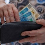 Не всі пенсіонери рівні. Старший із положенням цієї суми належить до середнього класу